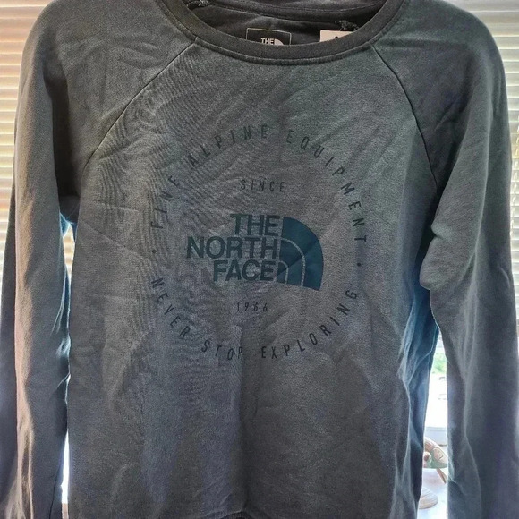North Face Crew neck sweatshirt‎ - Picture 2 of 7